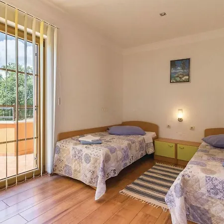 Five Bedroom Holiday In * Krnica